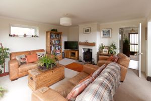 Sitting Room- click for photo gallery